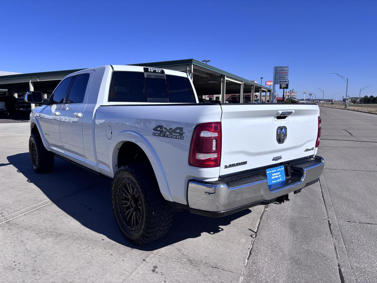 RAM 2500 Laramie 4x4 Mega Cab 6'4" Box 2021