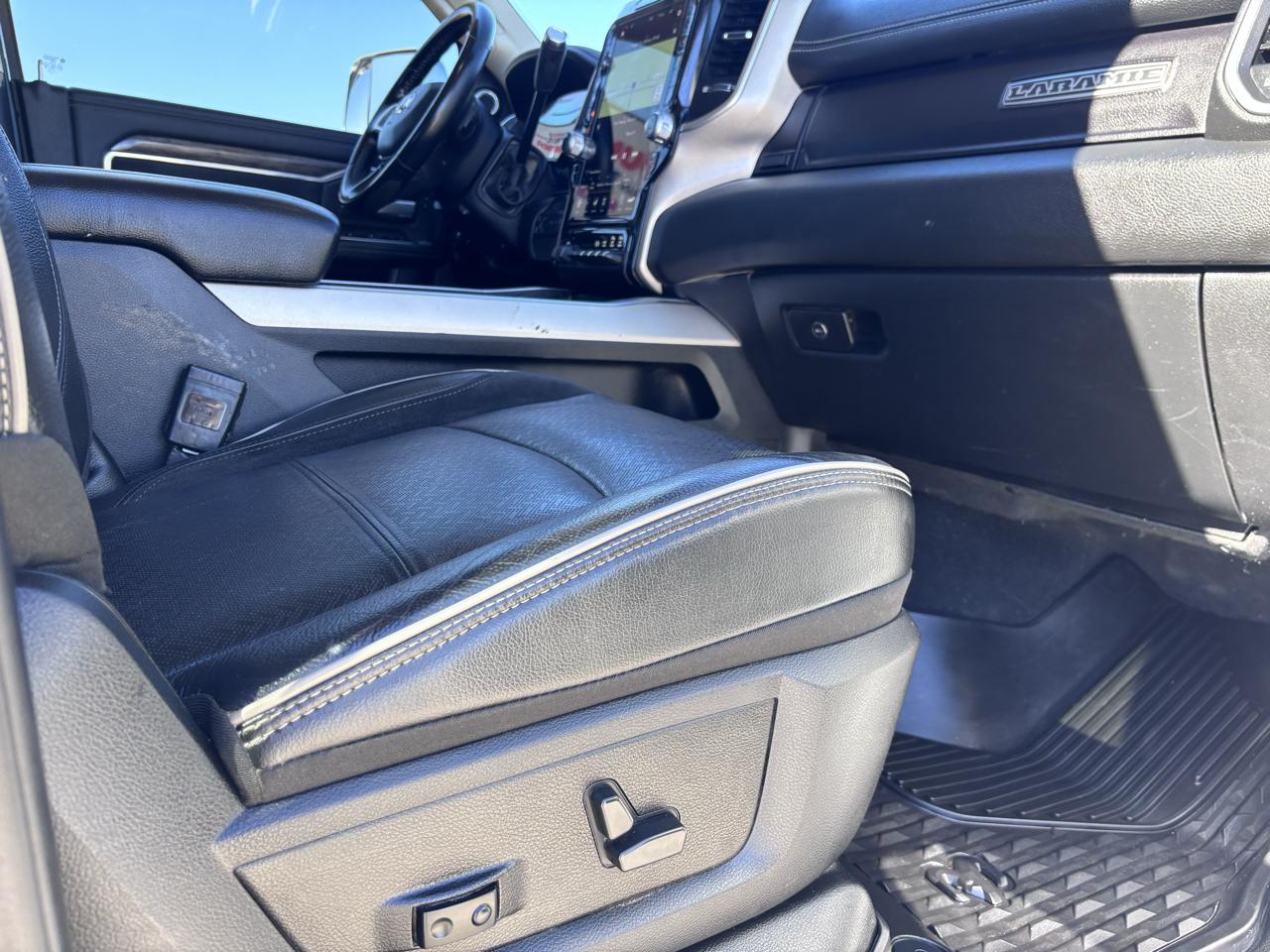 RAM 2500 Laramie 4x4 Mega Cab 6'4" Box 2021
