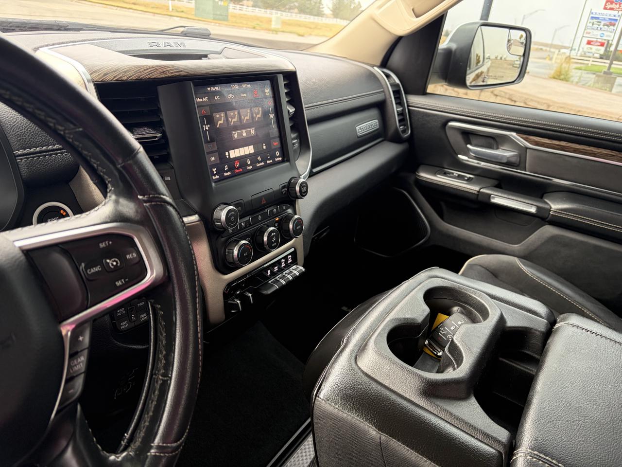 RAM 1500 Laramie 4x4 Crew Cab 5'7" Box 2019