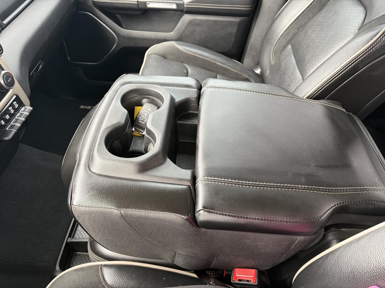 RAM 1500 Laramie 4x4 Crew Cab 5'7" Box 2019