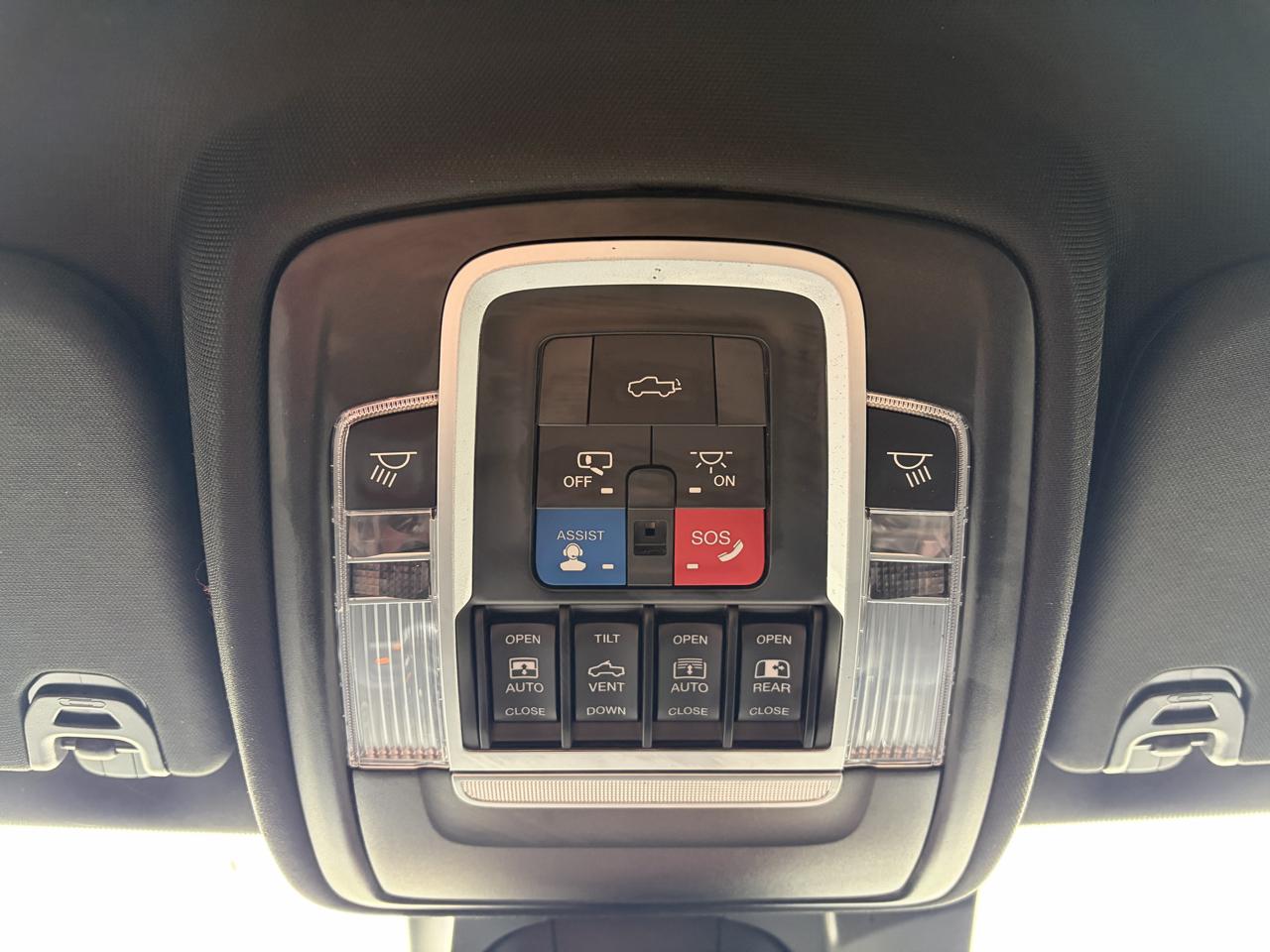 RAM 1500 Limited 4x4 Crew Cab 5'7" Box 2020