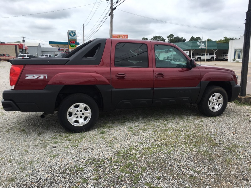 Buy Here Pay Here 2004 Chevrolet Avalanche 1500 4WD for Sale in