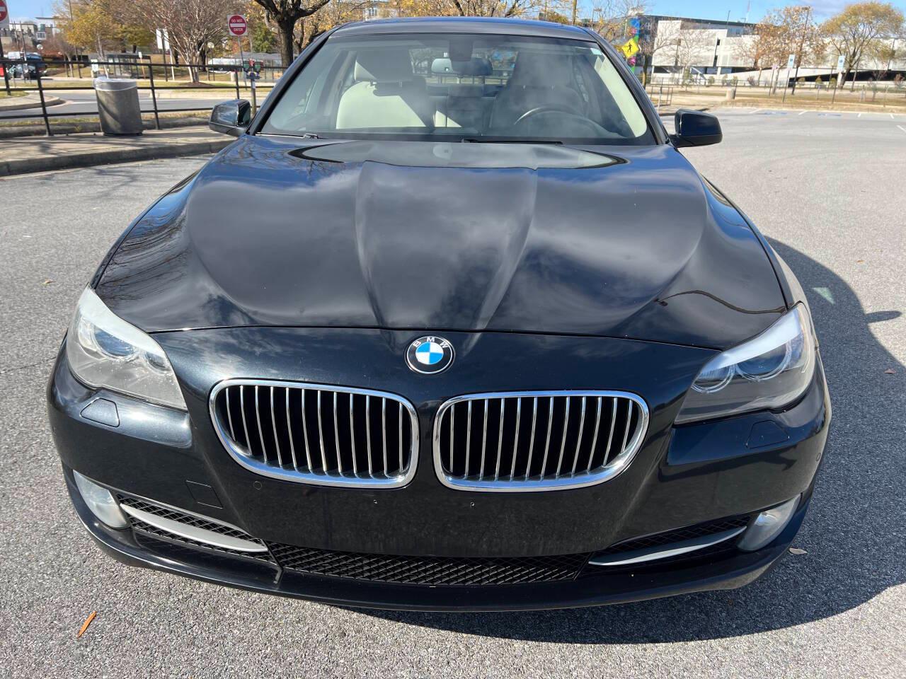 BMW 5-Series 528i xDrive 2013