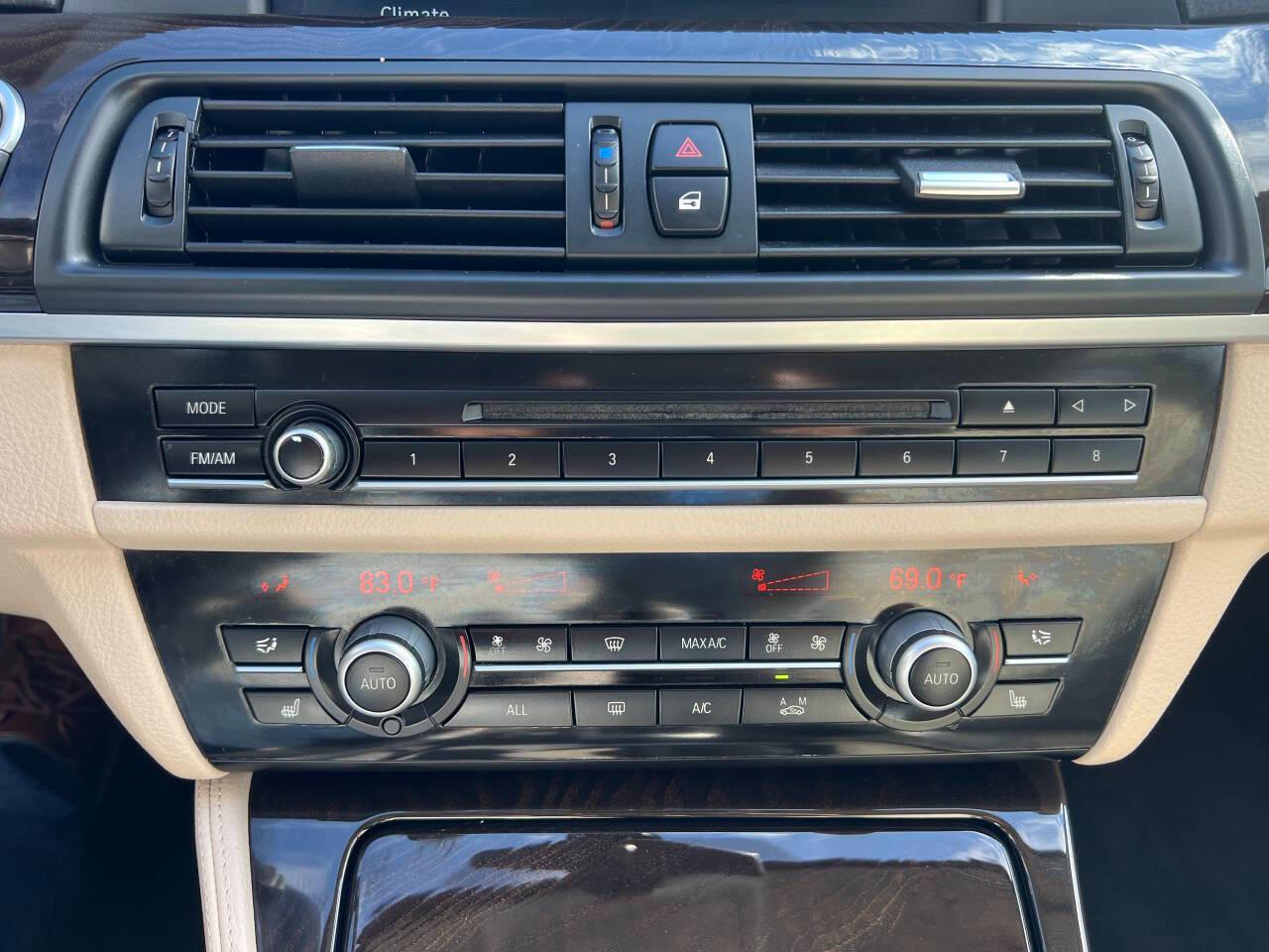 BMW 5-Series 528i xDrive 2013