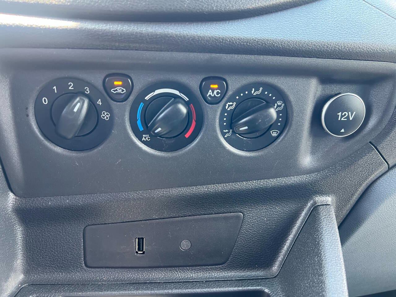 Ford Transit 250 Van Low Roof 60/40 Pass.130-in. WB 2019