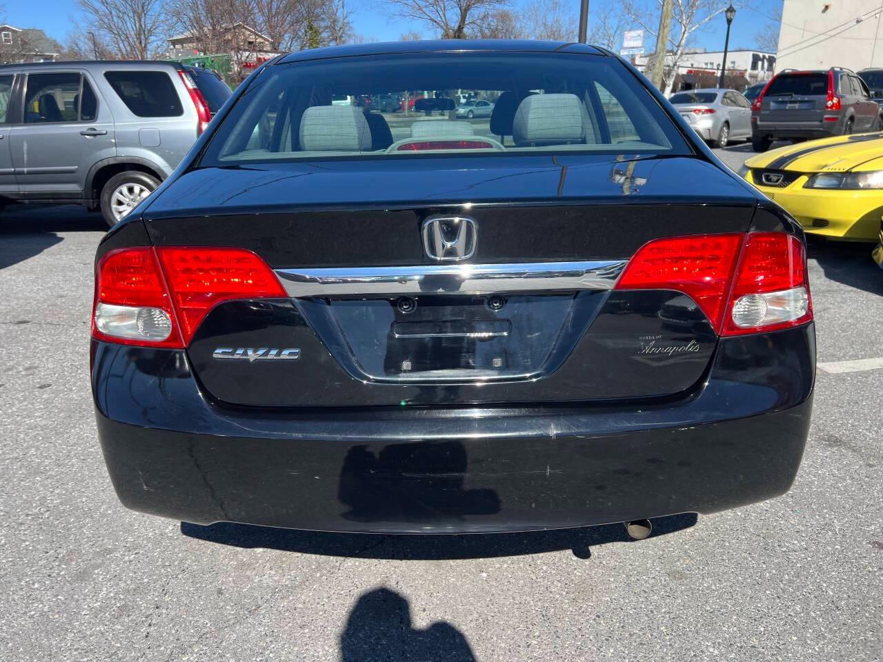 Honda Civic EX Sedan 5-Speed AT 2011