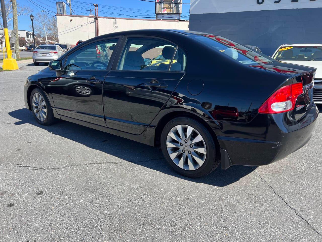 Honda Civic EX Sedan 5-Speed AT 2011