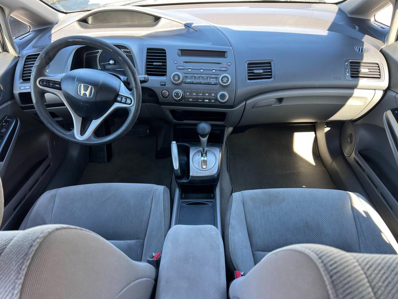 Honda Civic EX Sedan 5-Speed AT 2011