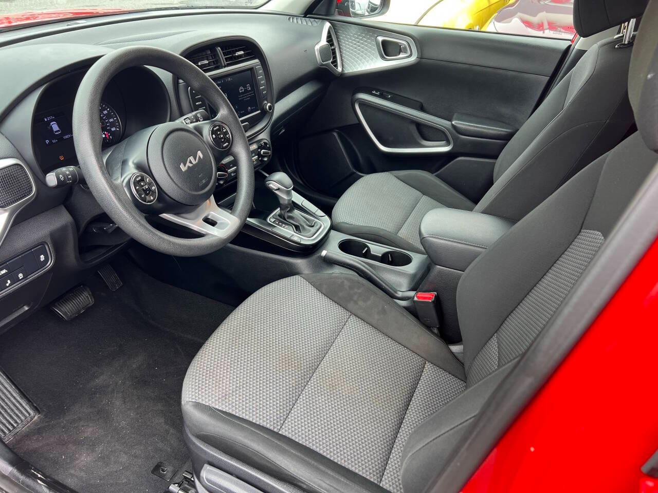 Kia Soul LX CVT 2022