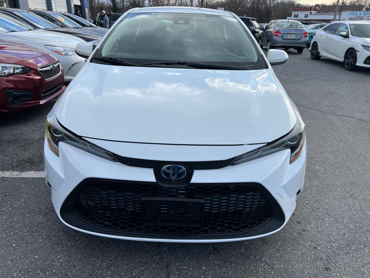 Toyota Corolla LE Hybrid 2021