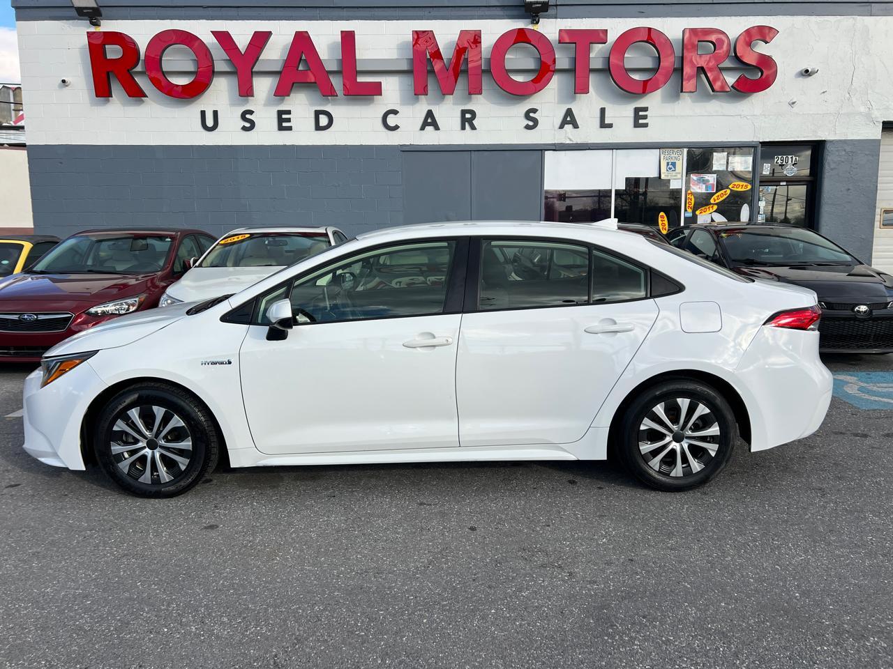 Toyota Corolla LE Hybrid 2021