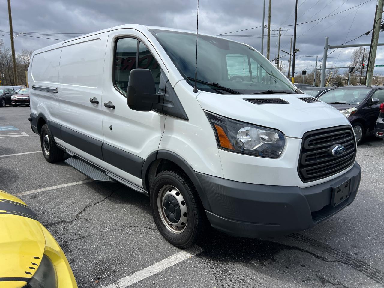 Ford Transit 150 Van Low Roof w/Sliding Pass. 148-in. WB 2018