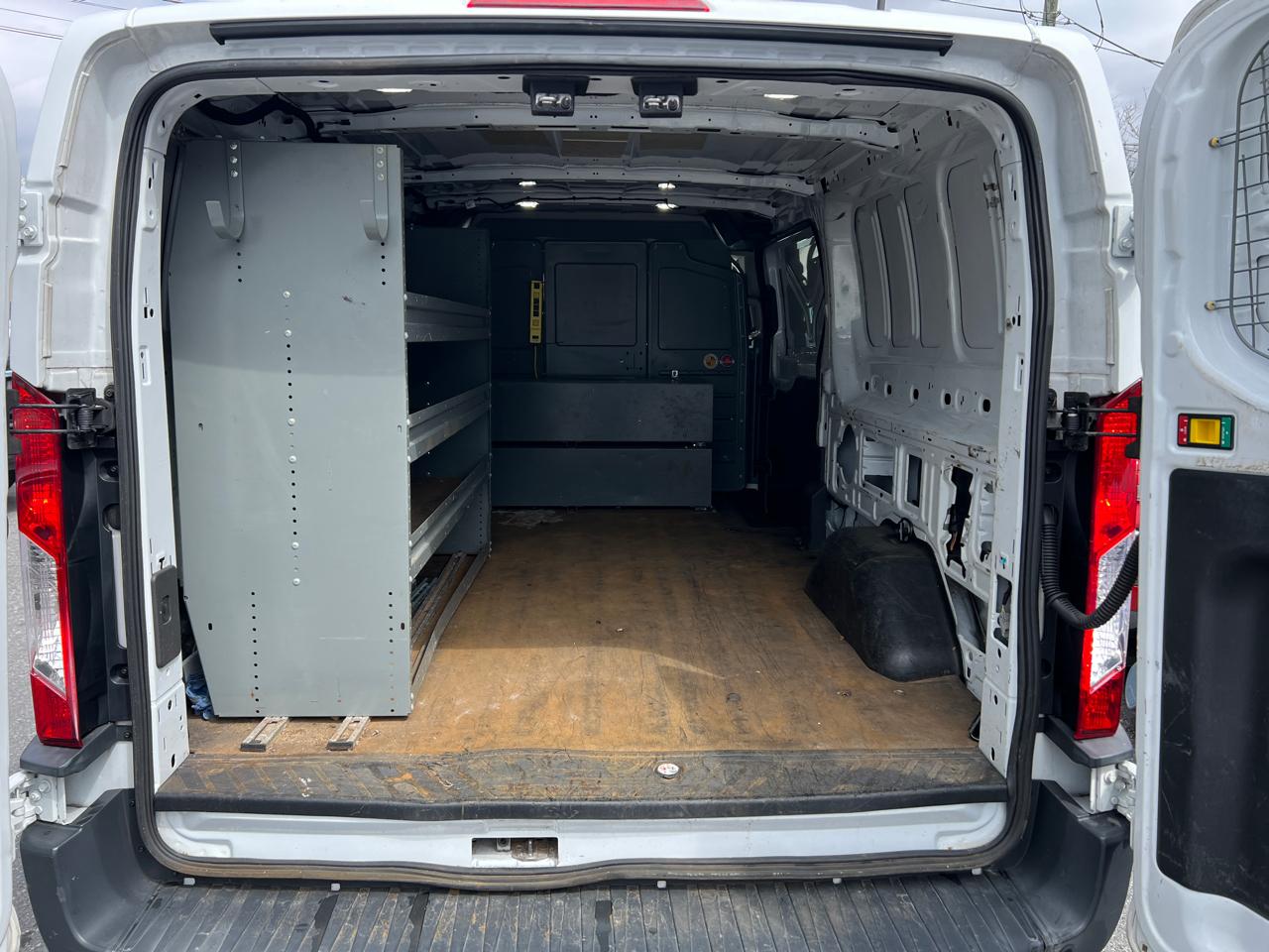 Ford Transit 150 Van Low Roof w/Sliding Pass. 148-in. WB 2018