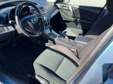 Mazda MAZDA3 i Touring 4-door 2010