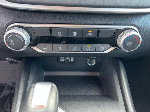 Nissan Altima 2.5 SR 2020