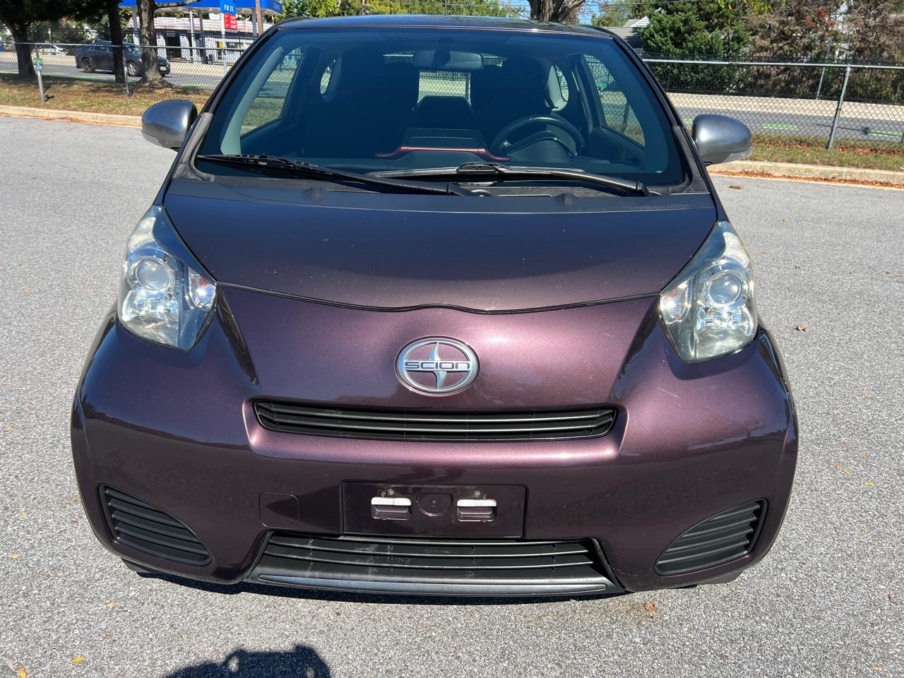 Scion iQ 3-Door Hatchback AT 2013