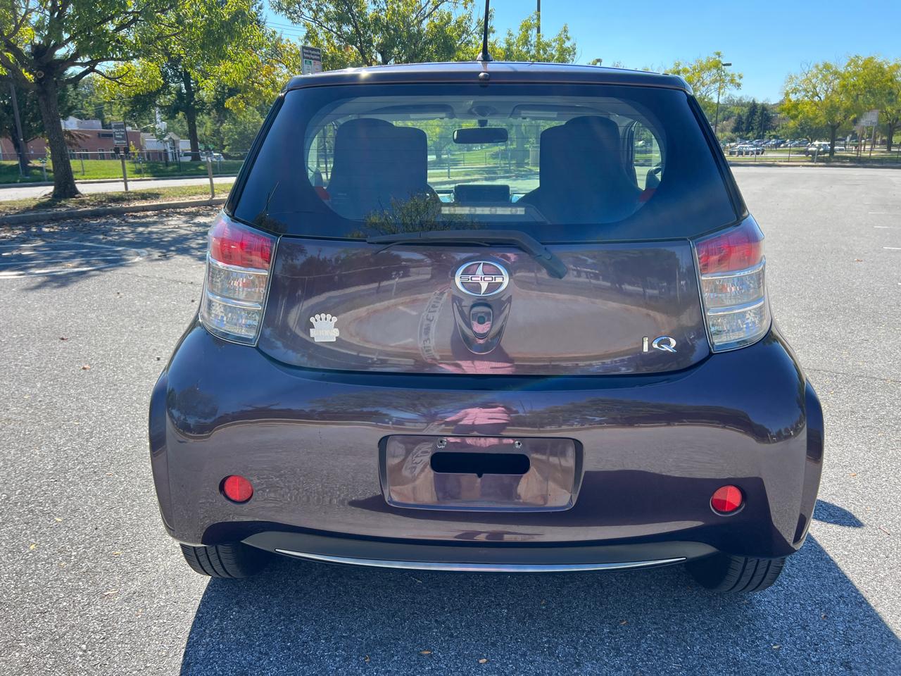 Scion iQ 3-Door Hatchback AT 2013