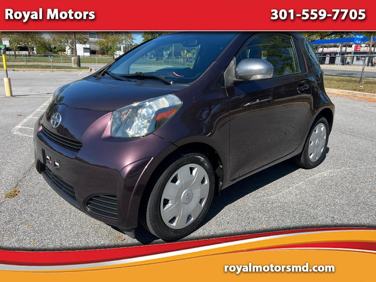 2013 Scion iQ 3-Door Hatchback AT