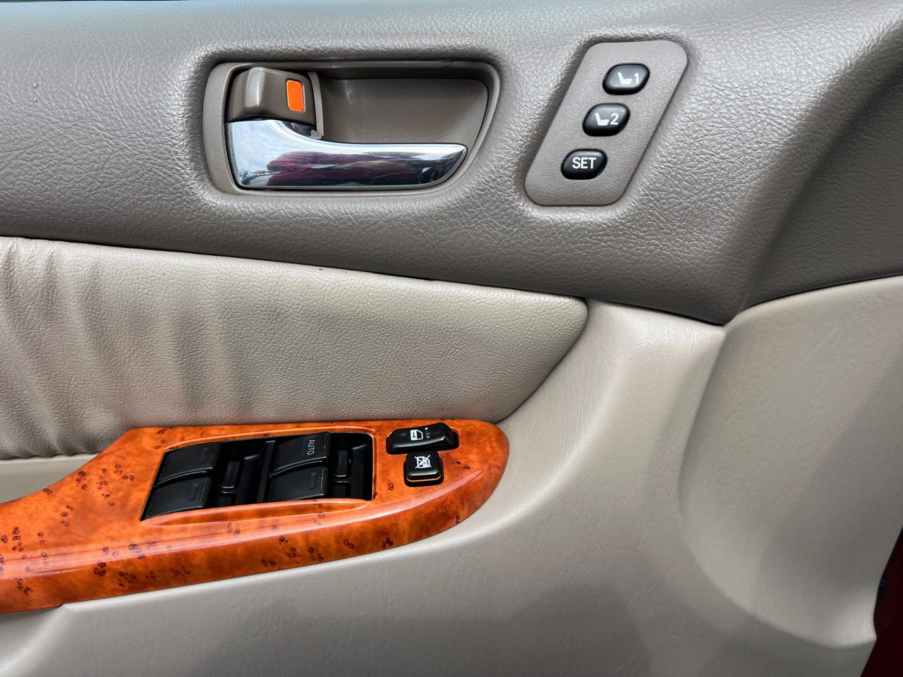 Toyota Sienna XLE FWD 2009