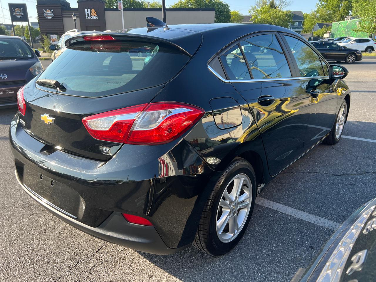 Chevrolet Cruze LT Auto Hatchback 2017