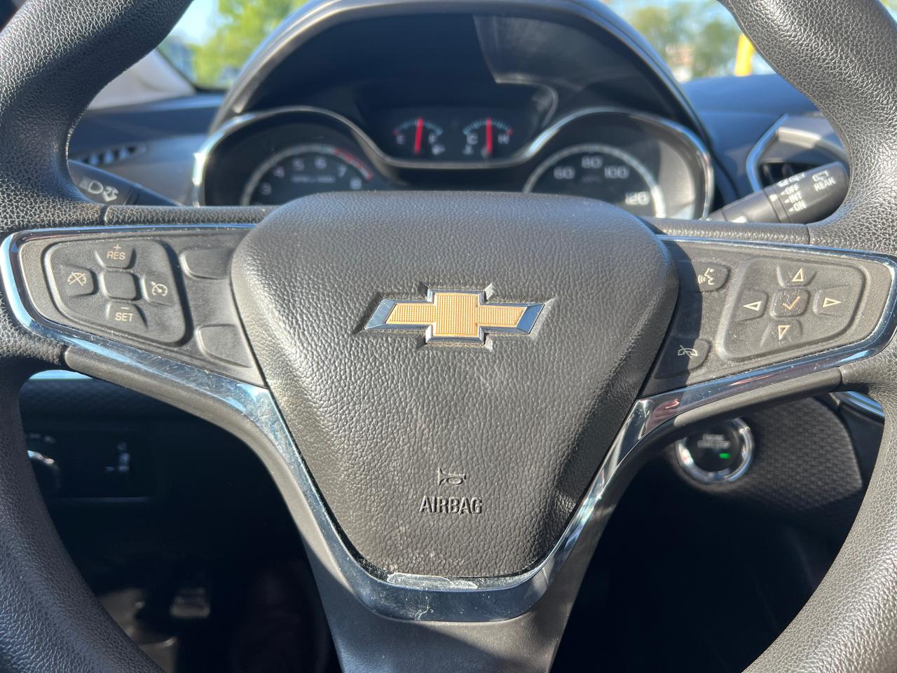 Chevrolet Cruze LT Auto Hatchback 2017