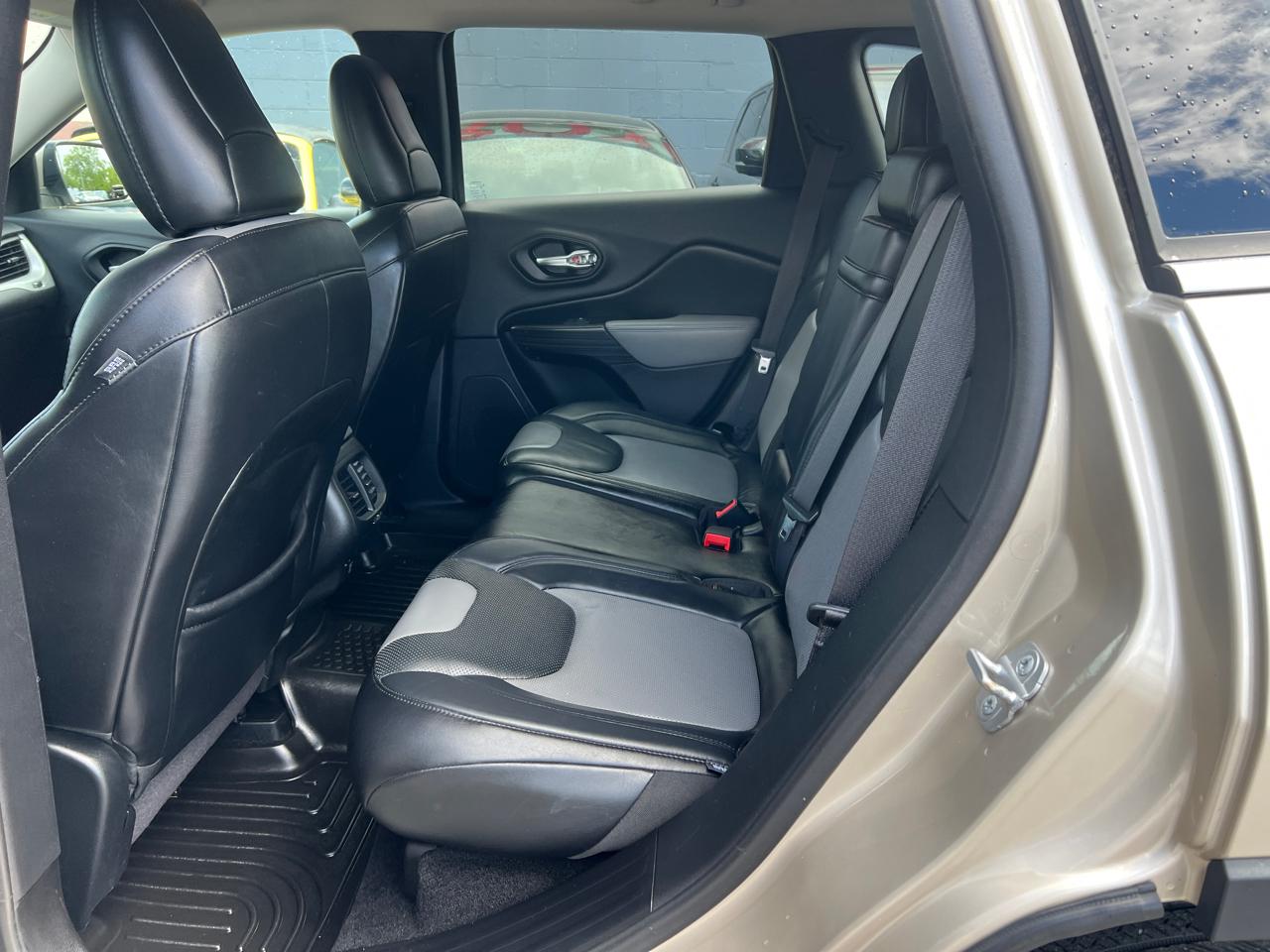 Jeep Cherokee Limited FWD 2014