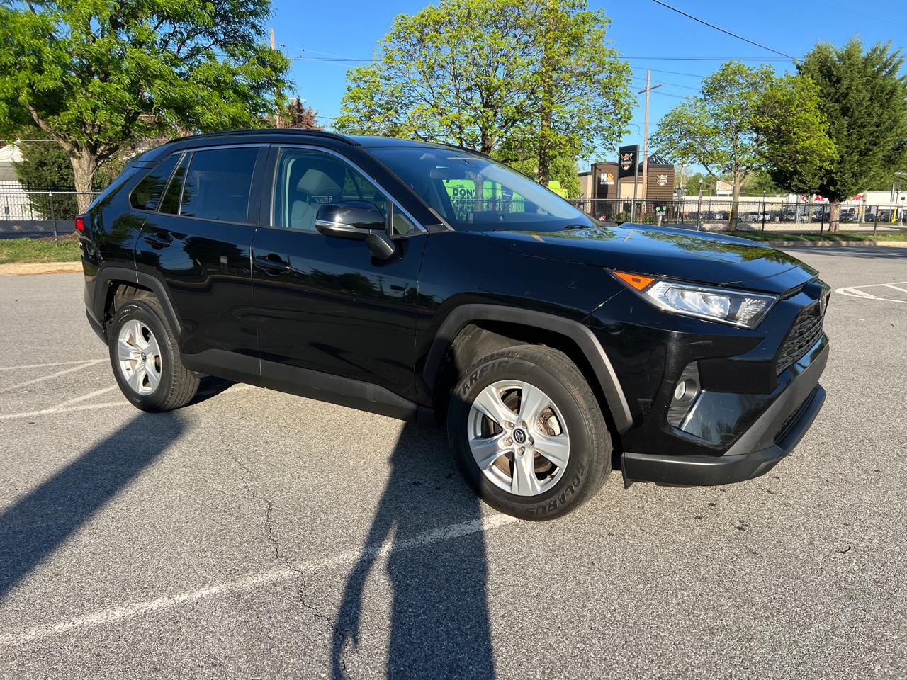 Toyota RAV4 XLE AWD 2021