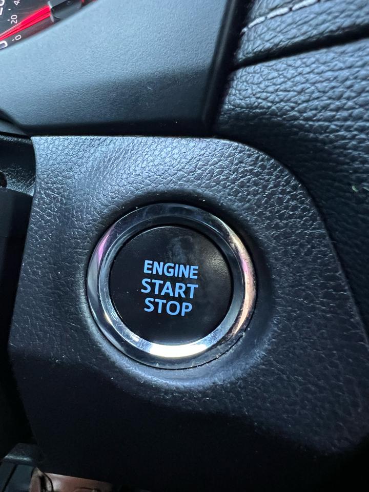 Toyota RAV4 XLE AWD 2021