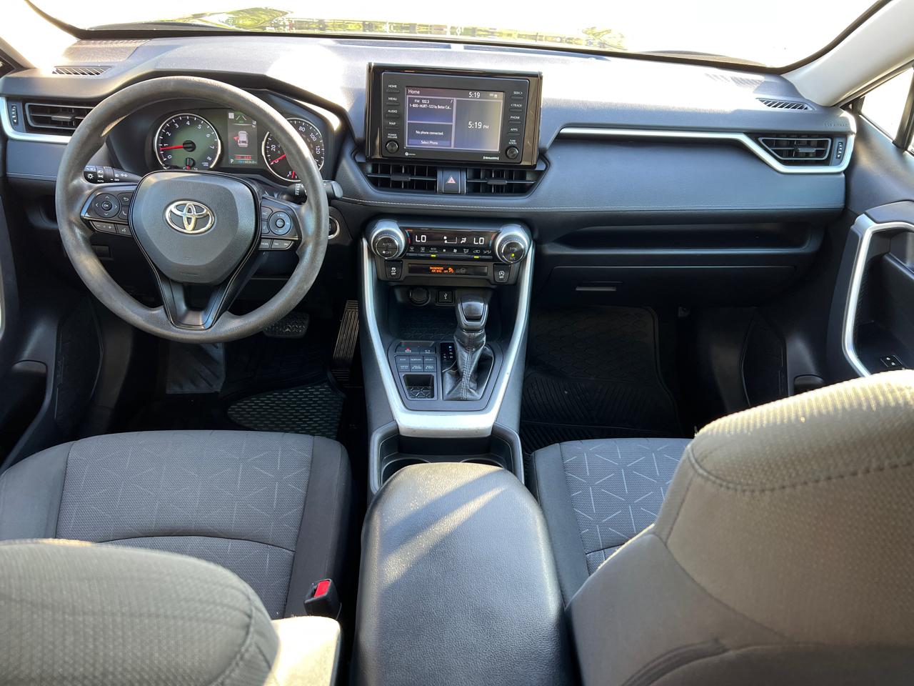 Toyota RAV4 XLE AWD 2021