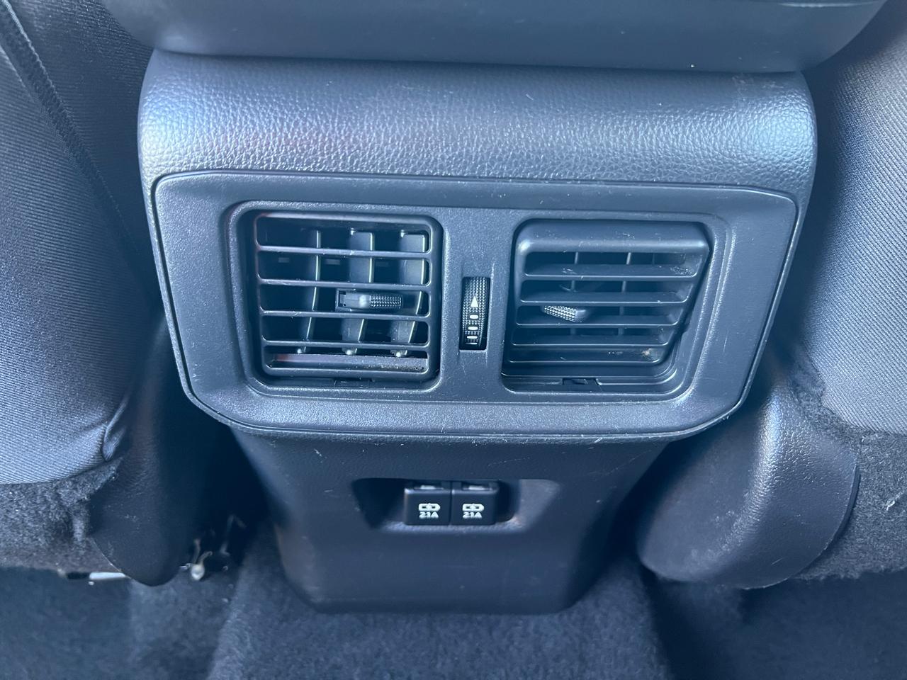 Toyota RAV4 XLE AWD 2021