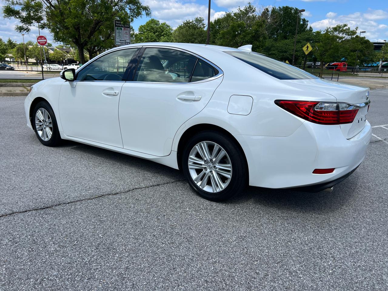 Lexus ES 350 Sedan 2015