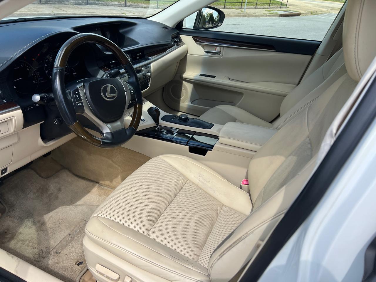 Lexus ES 350 Sedan 2015