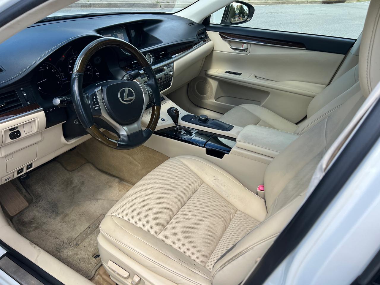 Lexus ES 350 Sedan 2015