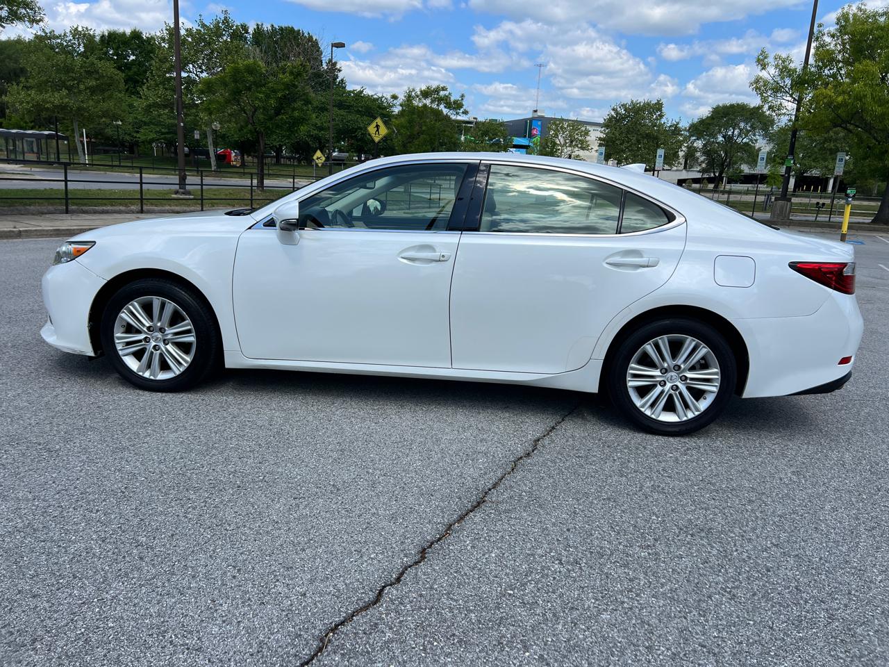 Lexus ES 350 Sedan 2015