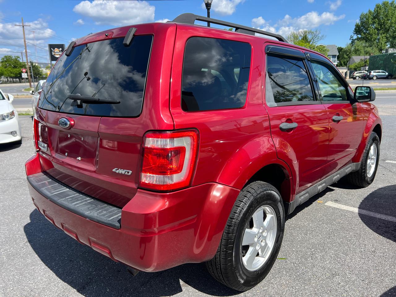 Ford Escape XLT 4WD I4 2009