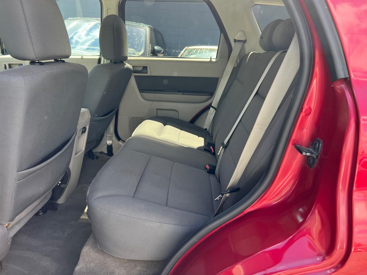 Ford Escape XLT 4WD I4 2009