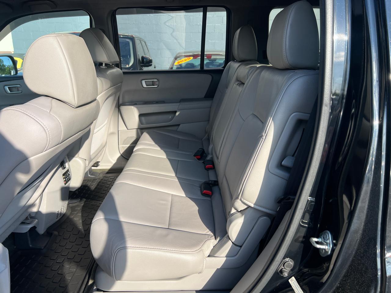 Honda Pilot EX-L 4WD 5-Spd AT with DVD 2014