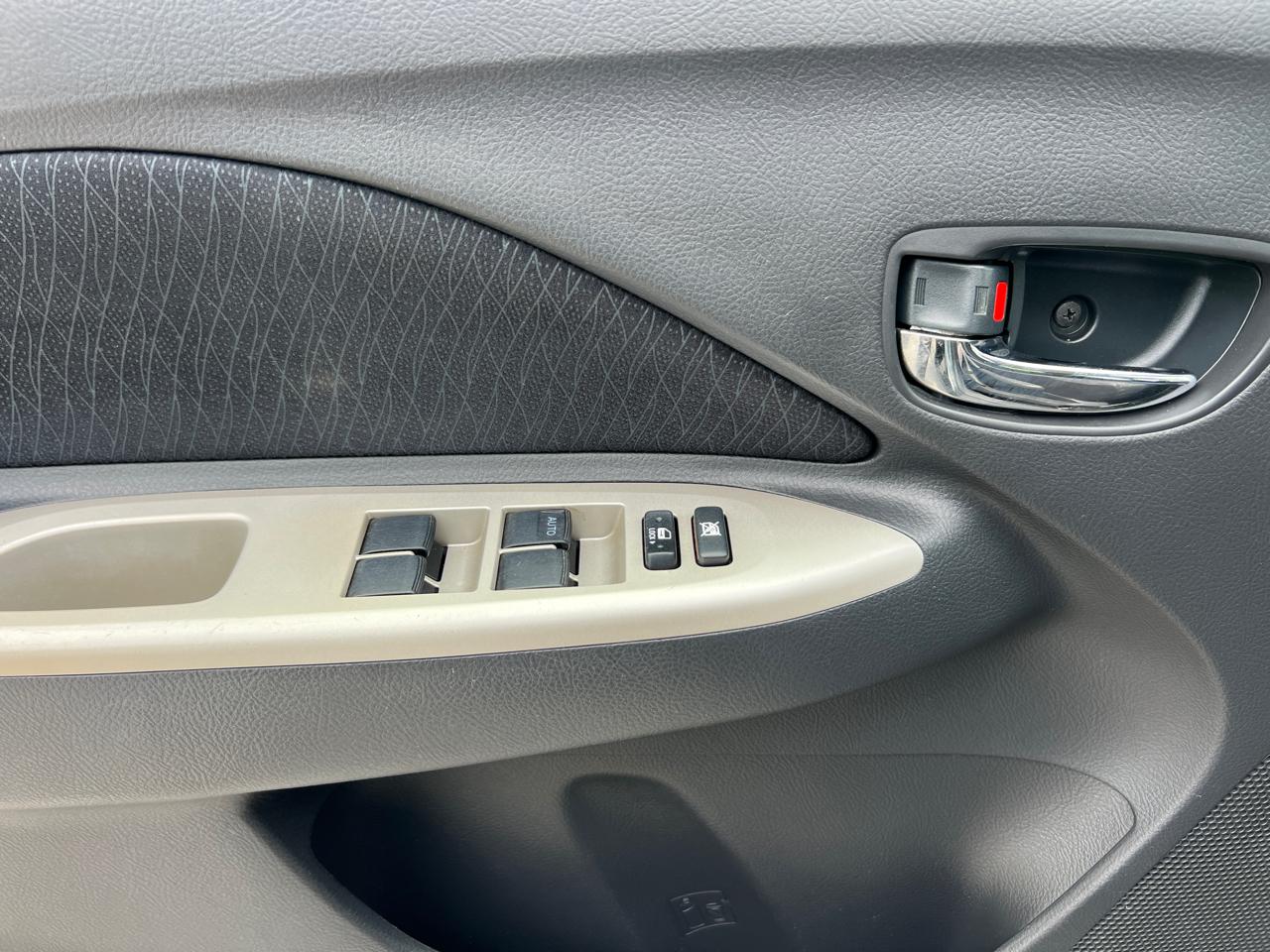 Toyota Yaris Sedan 2008