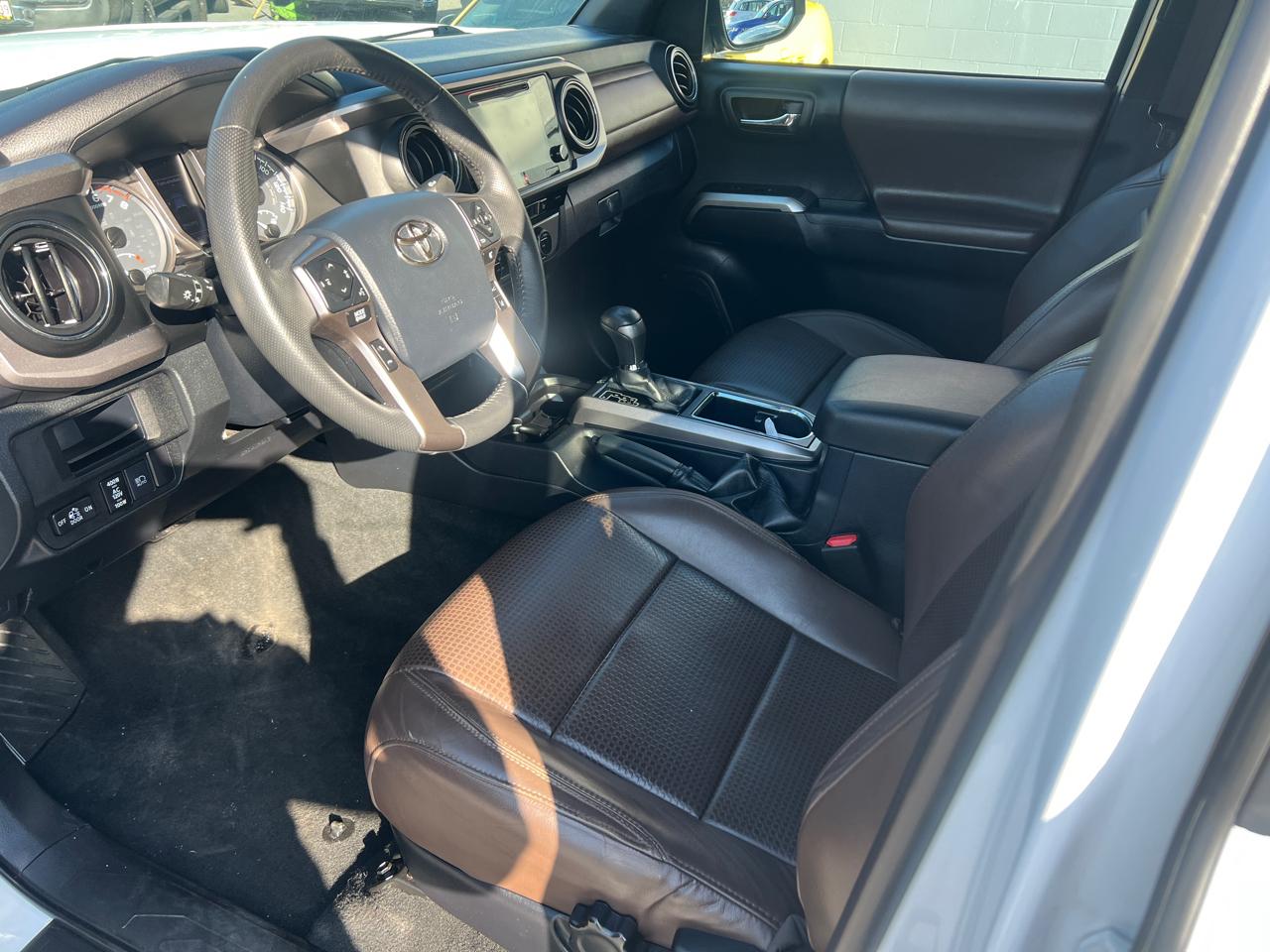 Toyota Tacoma Limited Double Cab V6 6AT 4WD 2018