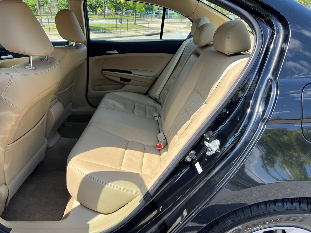 Honda Accord SE Sedan AT 2012
