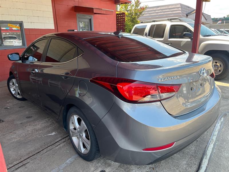 Hyundai Elantra SE 6AT 2016 Hyundai Elantra SE 6AT 2016