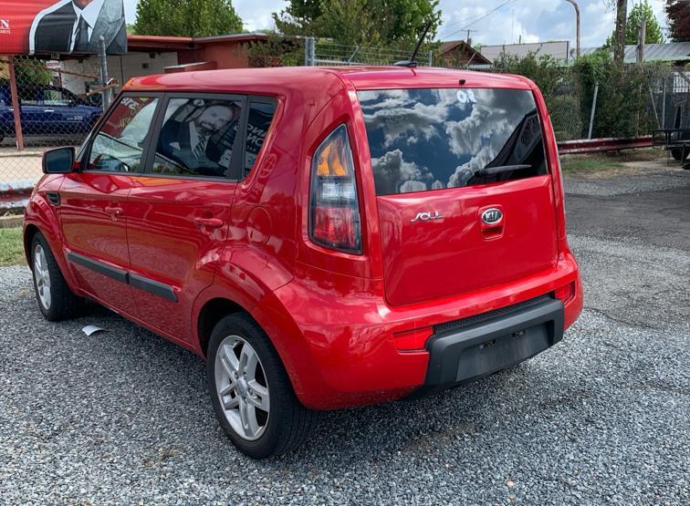 Kia Soul + 2011