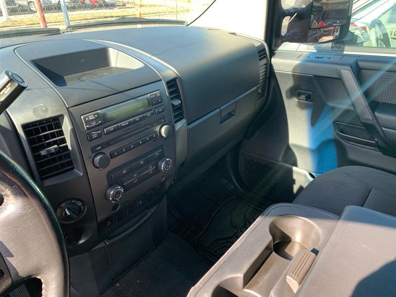 Nissan Titan XE King Cab 4WD SWB 2008