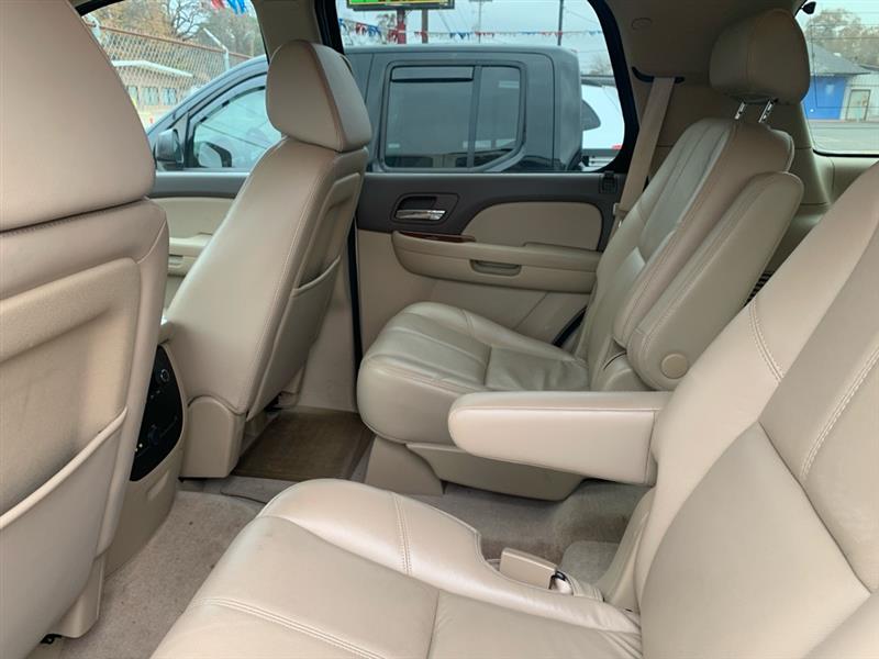 GMC Yukon SLE-1 2WD 2008