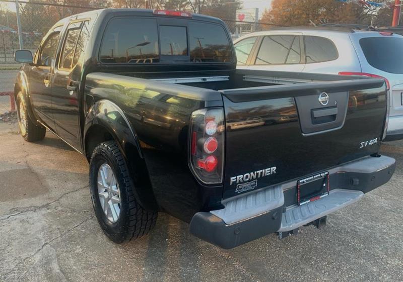 Nissan Frontier SL Crew Cab 4WD 2014