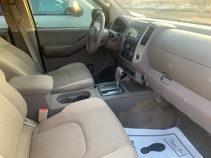 Nissan Frontier SL Crew Cab 4WD 2014