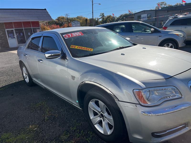 Chrysler 300 Base 2012