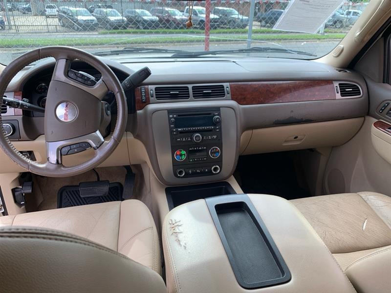 GMC Yukon SLT1 4WD 2011