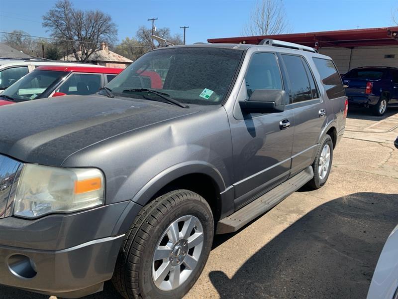 Ford Expedition XLT 2WD 2010