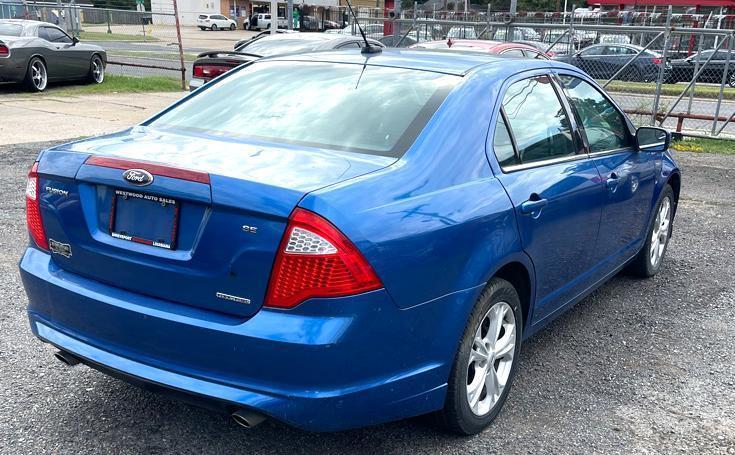 Ford Fusion SE 2012